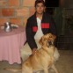 Yo en mi fink con un amigo de mi dueño